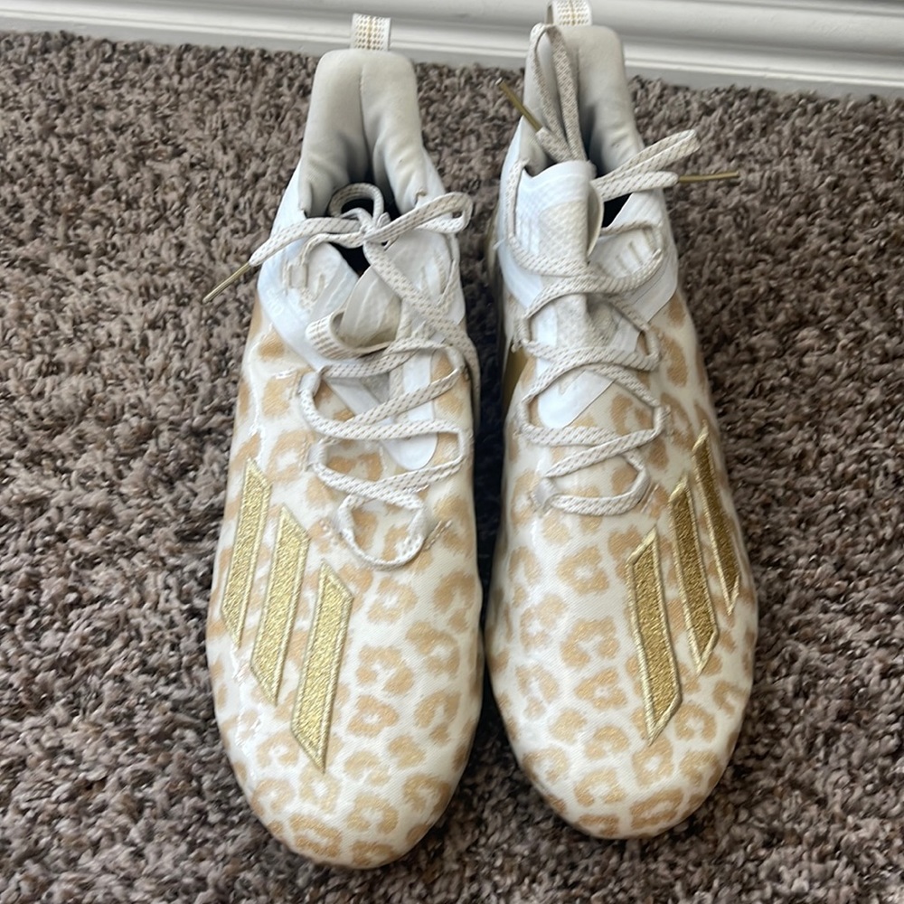 Football cleats